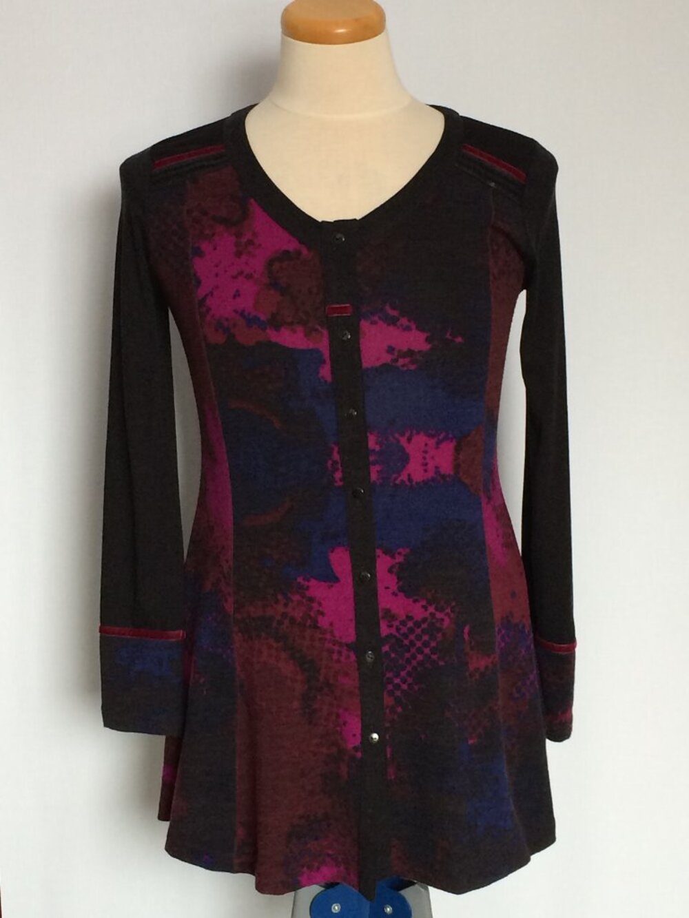Dolcezza Womens Blouse Tunic Top Medium Multicolor Abstract Print Button Closure